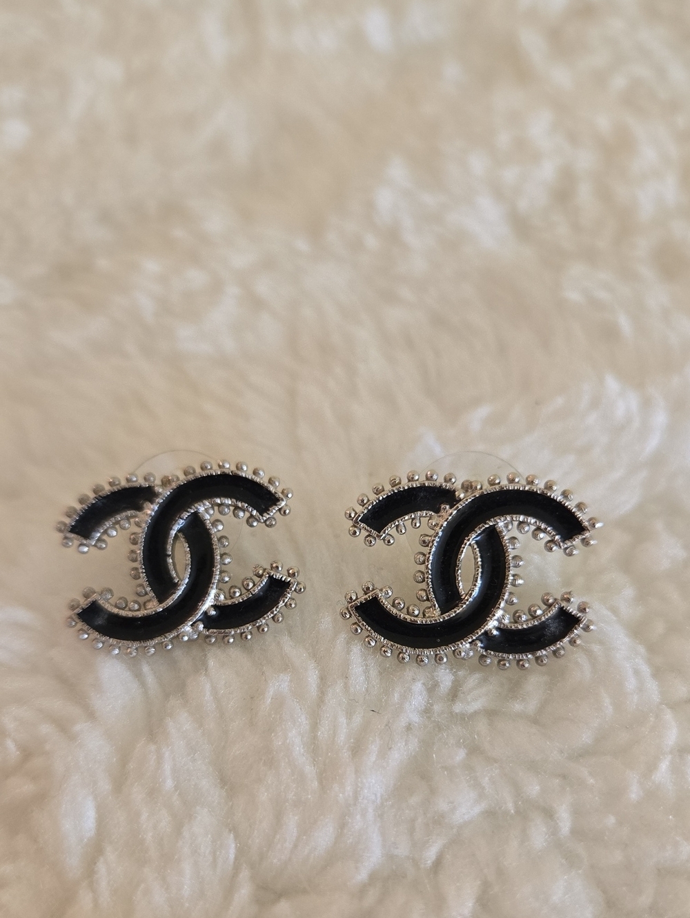 *Authentic* CHANEL Black and Silver Interlocking CC Stud Earrings